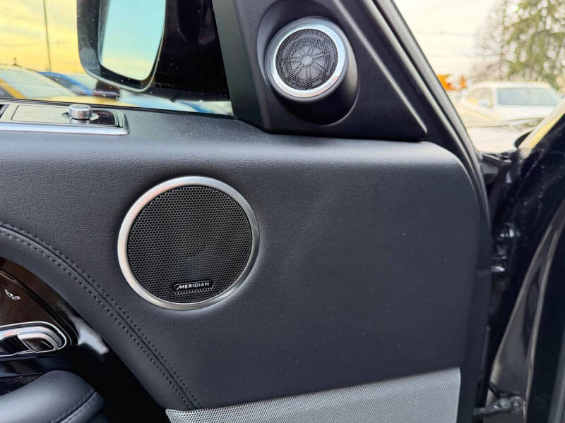 2020 Land Rover Range Rover P525 HSE