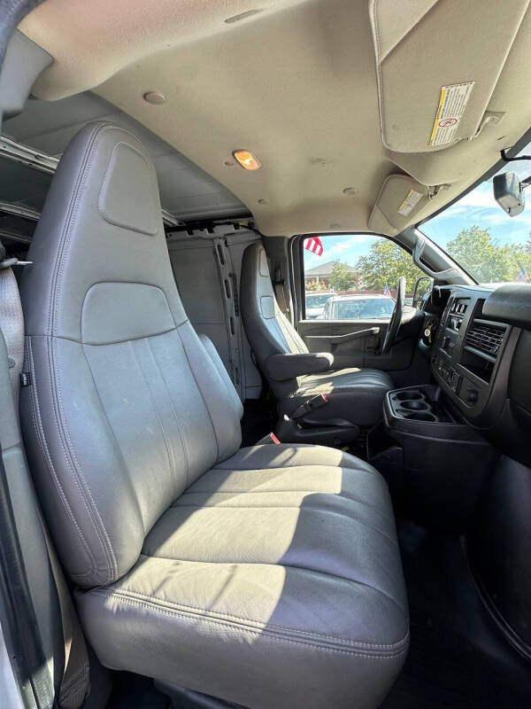 2017 Chevrolet Express 2500