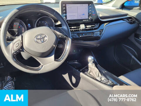 2022 Toyota C-HR XLE