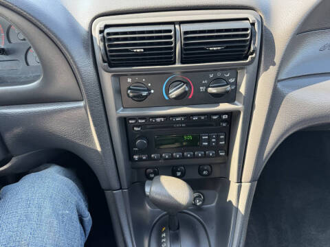 2002 Ford Mustang GT Deluxe