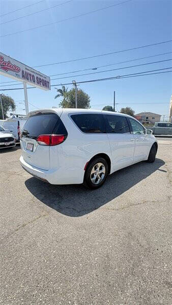 2019 Chrysler Pacifica Hybrid Touring Plus