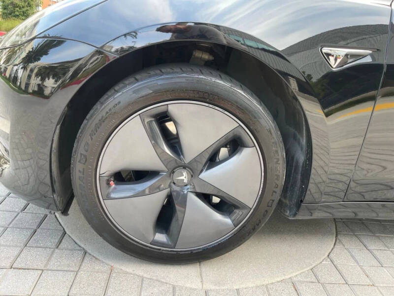 2020 Tesla Model 3 Standard Range Plus
