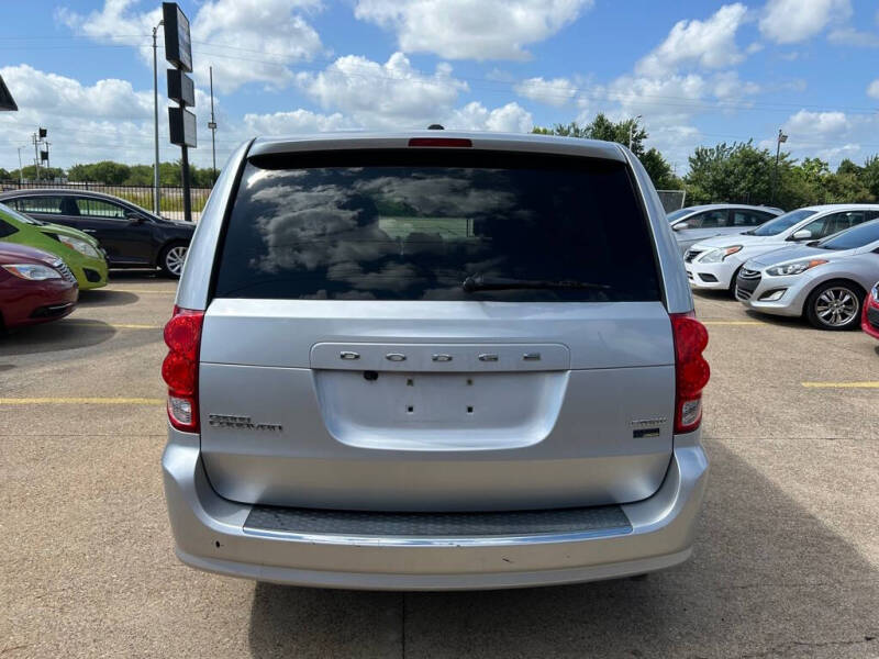 2012 Dodge Grand Caravan Crew