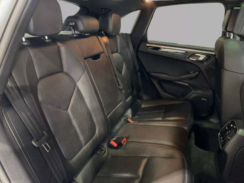 2016 Porsche Macan S