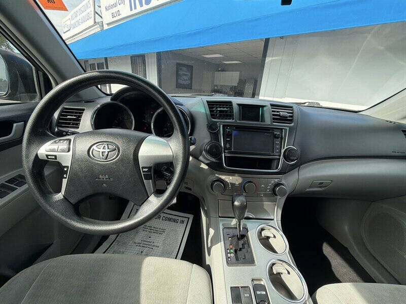 2013 Toyota Highlander Plus