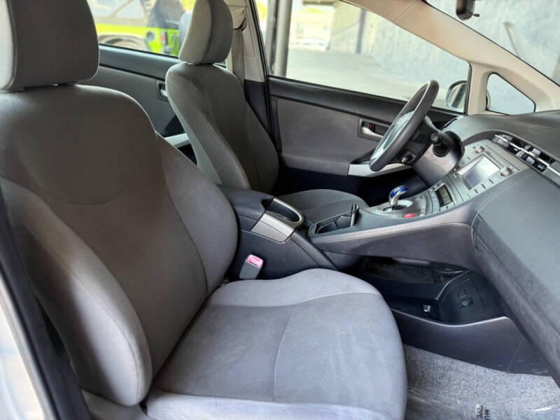 2013 Toyota Prius Three