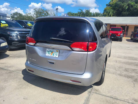2017 Chrysler Pacifica Touring