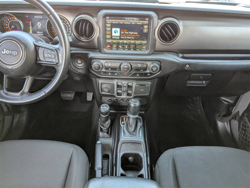 2021 Jeep Gladiator Willys