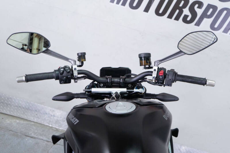 2022 Ducati Streetfighter V4 S