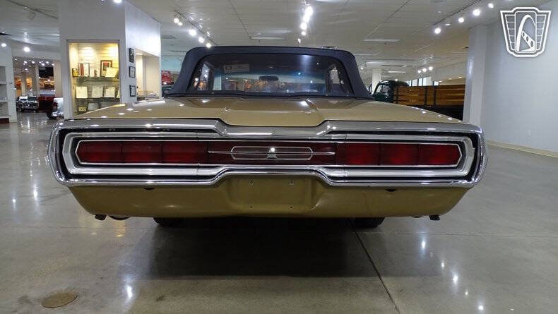 1966 Ford Thunderbird