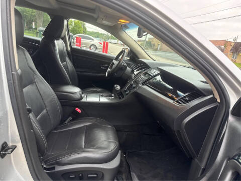 2011 Ford Taurus Limited