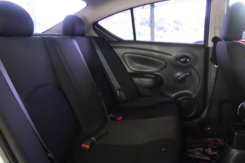2018 Nissan Versa