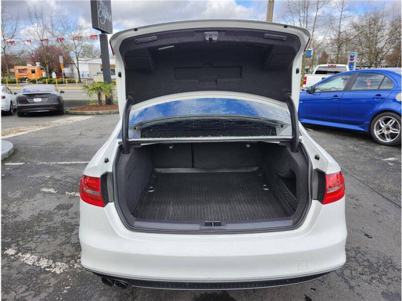 2014 Audi A4 2.0T quattro Premium Plus