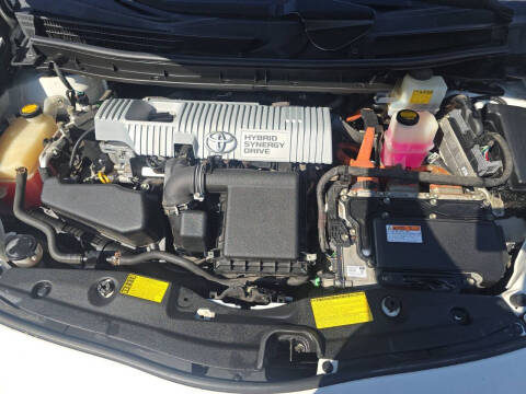 2013 Toyota Prius Two