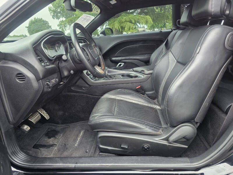 2015 Dodge Challenger R/T Plus Shaker