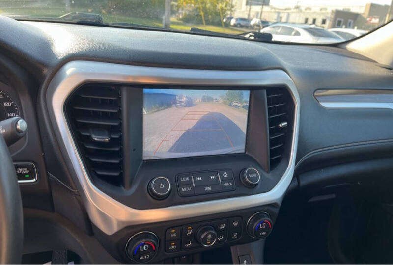 2018 GMC Acadia SLE-2