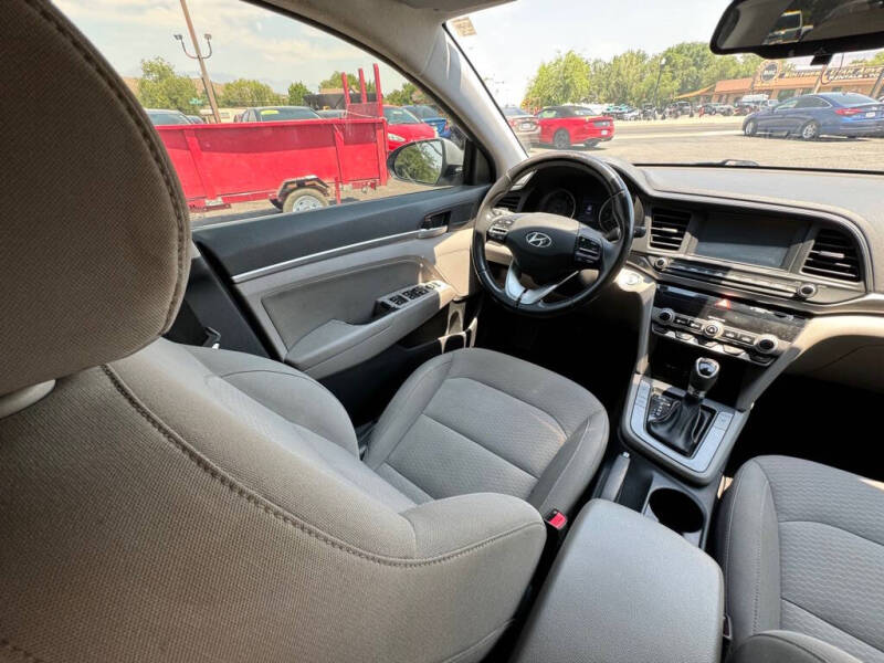 2019 Hyundai Elantra