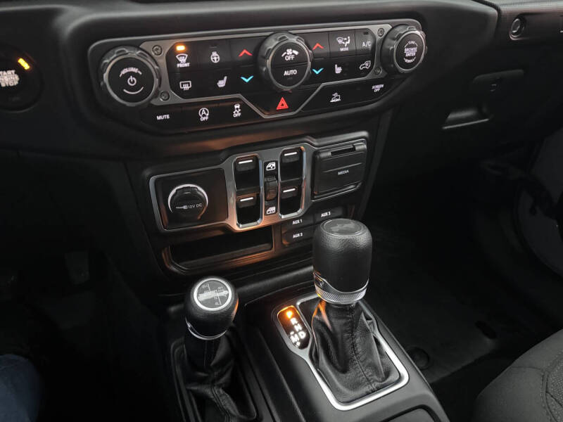 2023 Jeep Wrangler Willys