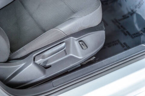 2016 Volkswagen Golf TSI S