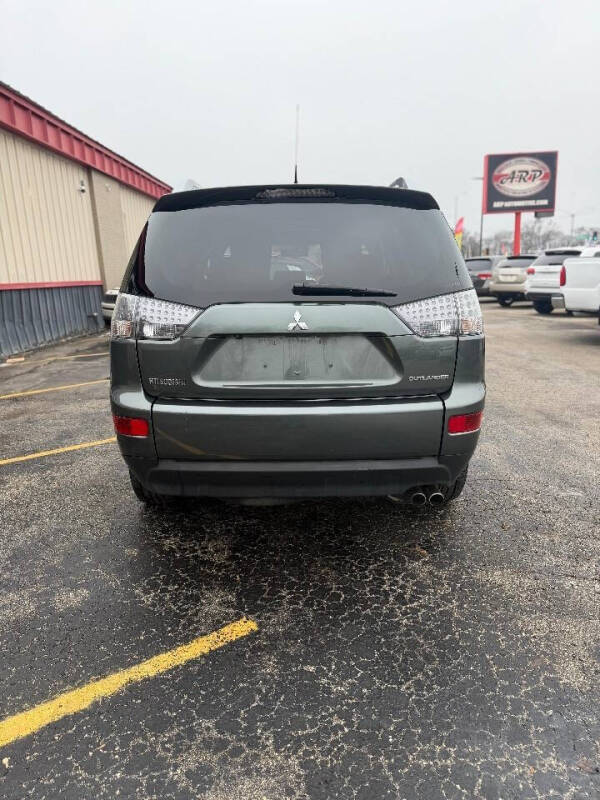 2009 Mitsubishi Outlander XLS