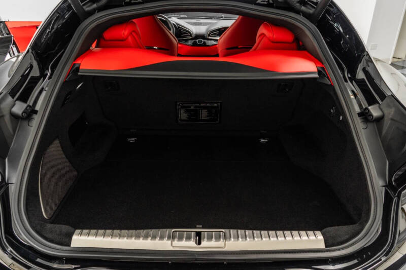 2025 Ferrari Purosangue