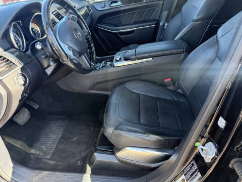 2016 Mercedes-Benz GL-Class GL 550 4MATIC