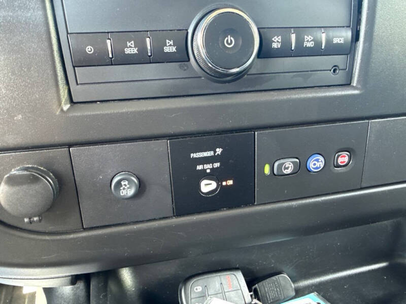 2023 GMC Savana 2500
