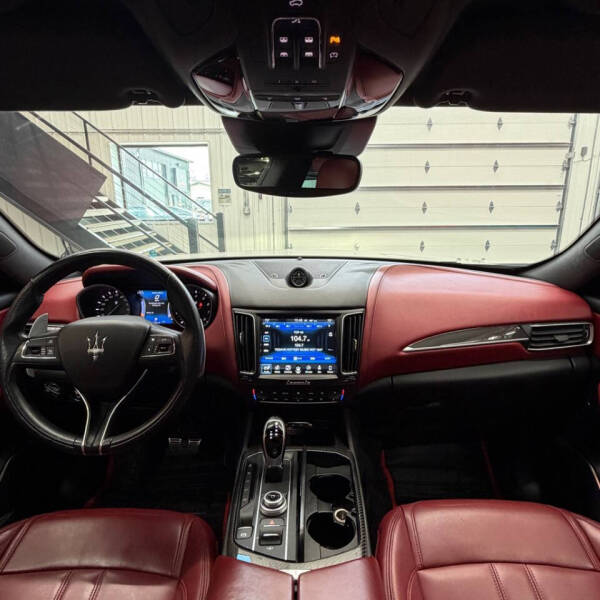 2017 Maserati Levante