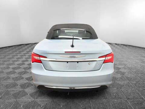 2012 Chrysler 200 Touring