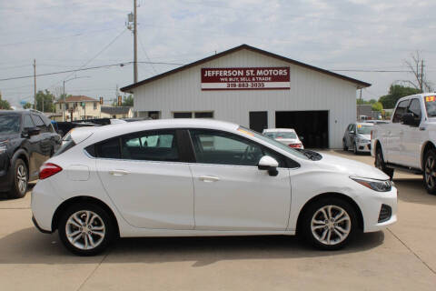 2019 Chevrolet Cruze LT Photo