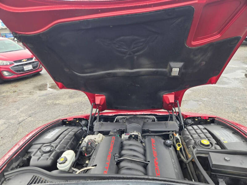 2004 Chevrolet Corvette