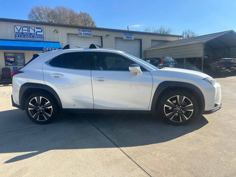 2021 Lexus UX 250h Luxury