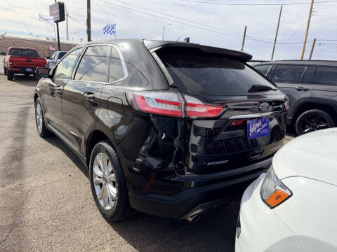 2020 Ford Edge Titanium