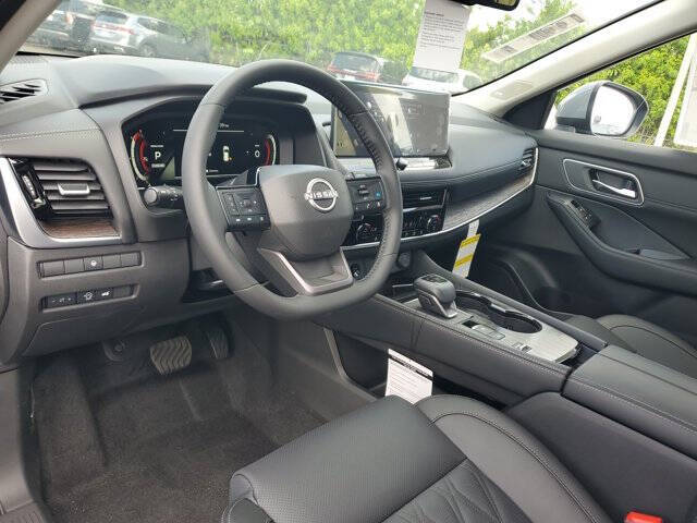 2025 Nissan Rogue Platinum