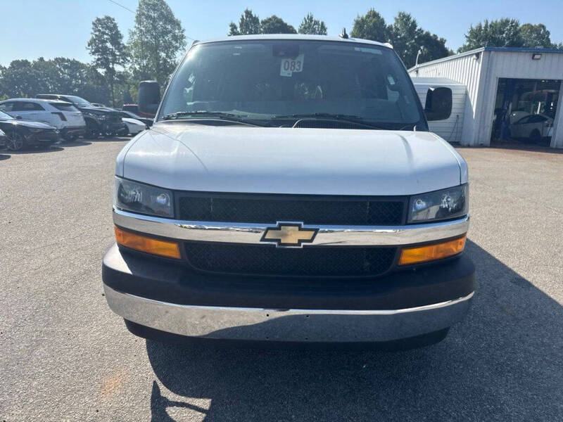 2025 Chevrolet Express LT 3500