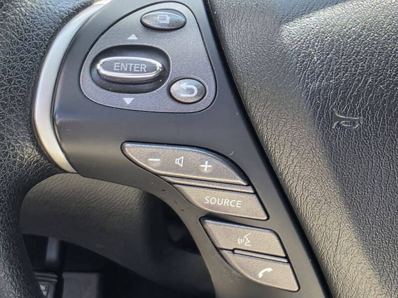 2019 Nissan Pathfinder S