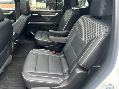 2024 GMC Acadia Denali