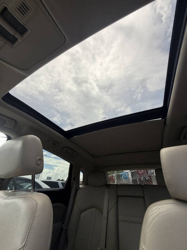 2011 Cadillac SRX Luxury Collection