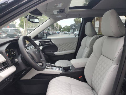 2025 Mitsubishi Outlander PHEV SEL