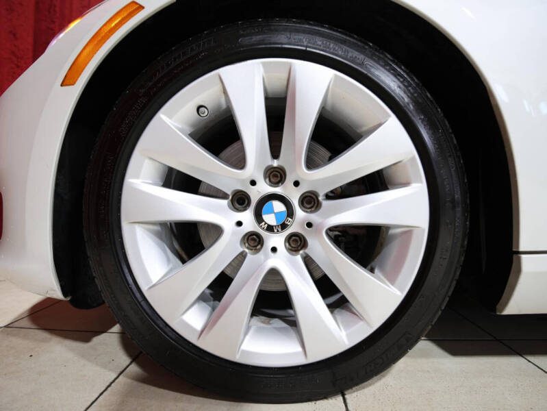 2012 BMW 3 Series 328i