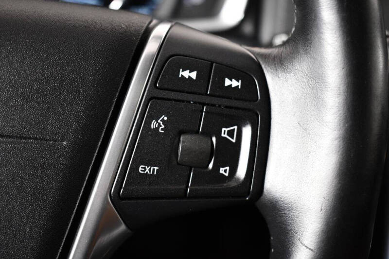 2015 Volvo V60 Cross Country T5