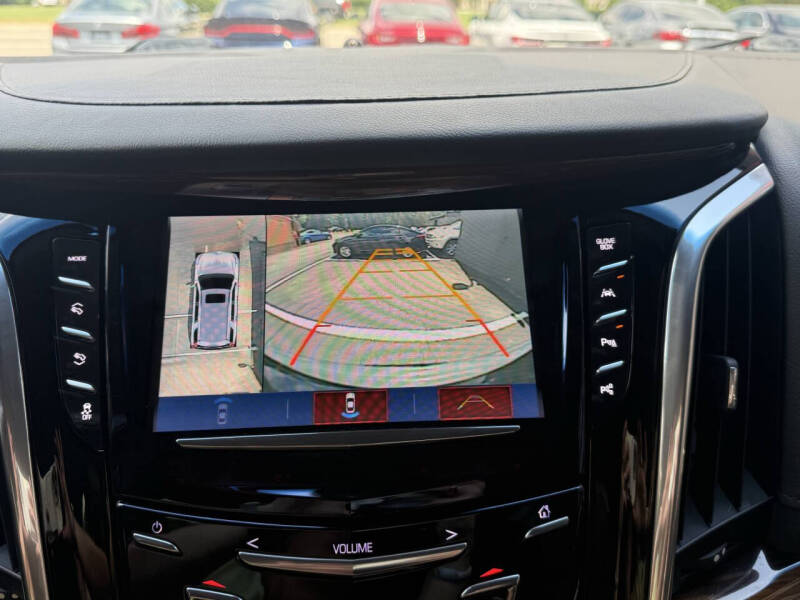 2017 Cadillac Escalade Luxury