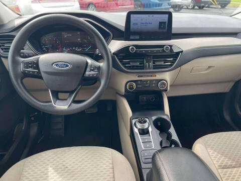 2021 Ford Escape SE