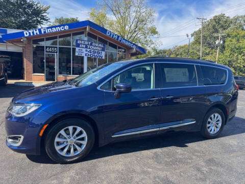 2017 Chrysler Pacifica Touring-L