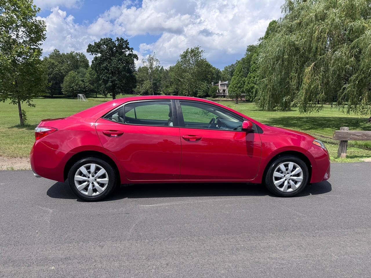 2015 Toyota Corolla 29