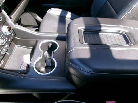2022 GMC Yukon XL SLT