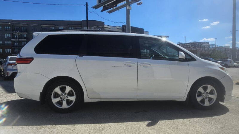 2015 Toyota Sienna