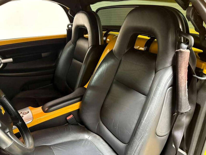 2004 Chevrolet SSR LS