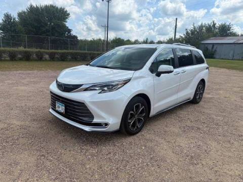 2025 Toyota Sienna Platinum 7-Passenger