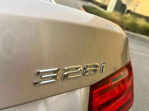 2014 BMW 3 Series 328i